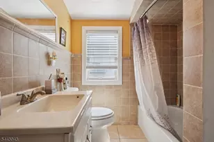237 Sherwood Ave, Paterson, NJ 07502 - Photo 8