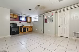 237 Sherwood Ave, Paterson, NJ 07502 - Photo 12