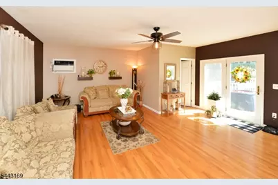 71 Ringwood Ave, Pompton Lakes, NJ 07442 - Photo 4