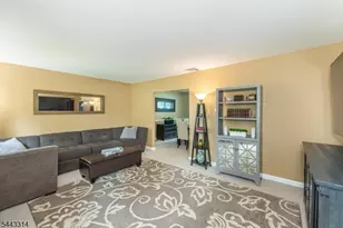37 Camelot Dr, Mount Olive, NJ 07828 - Photo 8