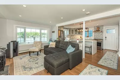 33 S Lakeside Ave, Jefferson Township, NJ 07849 - Photo 4