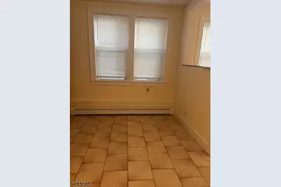68 Lake Ave #2, Clifton, NJ 07011 - Photo 4