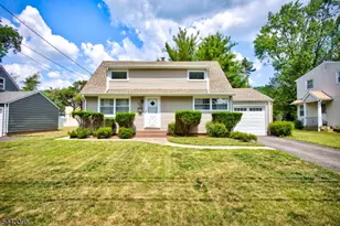 448 Warfield Rd, North Plainfield, NJ 07063 - Photo 1