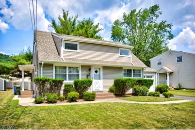 448 Warfield Rd, North Plainfield, NJ 07063 - Photo 4