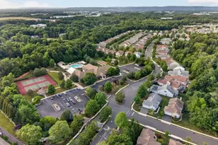 14 Daulton Dr, Franklin Township, NJ 08873 - Photo 12