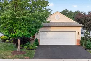 14 Daulton Dr, Franklin Township, NJ 08873 - Photo 1