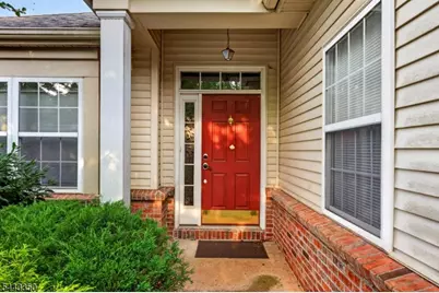 14 Daulton Dr, Franklin Township, NJ 08873 - Photo 2