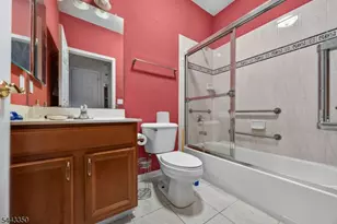 14 Daulton Dr, Franklin Township, NJ 08873 - Photo 6
