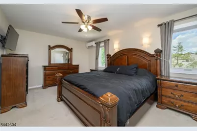 18 Holly Ct, Raritan Township, NJ 08822 - Photo 18