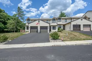 18 Holly Ct, Raritan Township, NJ 08822 - Photo 40