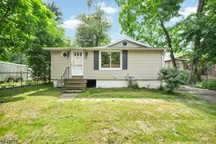 191 Fayette Ave, Wayne, NJ 07470 - Photo 1