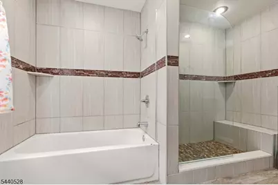 569 Berkeley Ave, Orange, NJ 07050 - Photo 24