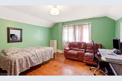 569 Berkeley Ave, Orange, NJ 07050 - Photo 40