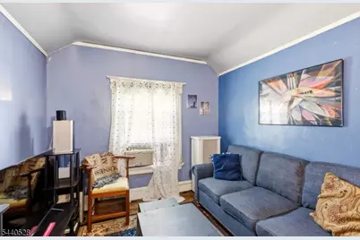 569 Berkeley Ave, Orange, NJ 07050 - Photo 36