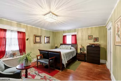 569 Berkeley Ave, Orange, NJ 07050 - Photo 22