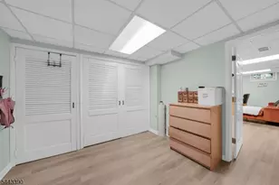 48 Lake Dr E, Wayne, NJ 07470 - Photo 24
