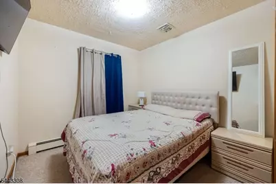 102 Dewey Ave, Totowa, NJ 07512 - Photo 8