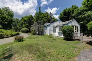 1 Welch Rd, Ringwood, NJ 07456 - Photo 2