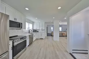 205 Pennsylvania Ave, Pohatcong Township, NJ 08865 - Photo 24