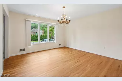 54 Church Ln, Wayne, NJ 07470 - Photo 6