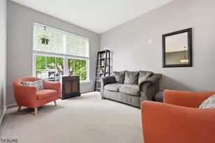 44 Haze Way, Lopatcong Township, NJ 08865 - Photo 4