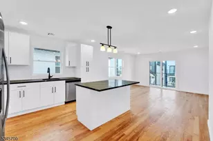 746 Seaport Dr., Elizabeth, NJ 07201 - Photo 4