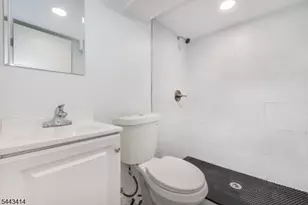 57 Goldsmith Ave, Newark, NJ 07112 - Photo 24