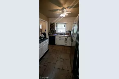 17 Penn State Trl, Hopatcong, NJ 07843 - Photo 4