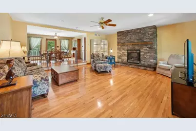 28 Nye Ave, Hanover Township, NJ 07981 - Photo 6