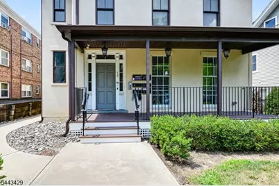 52 Elm St, Morristown, NJ 07960 - Photo 2