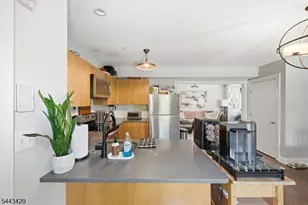 52 Elm St, Morristown, NJ 07960 - Photo 8