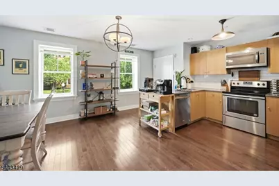 52 Elm St, Morristown, NJ 07960 - Photo 10