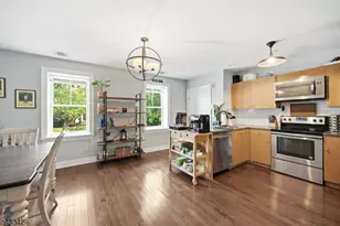52 Elm St, Morristown, NJ 07960 - Photo 10