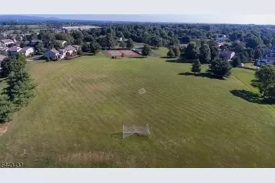327 Larch Ct, Raritan Township, NJ 08822 - Photo 14