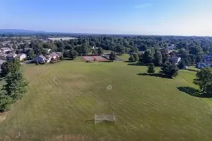 327 Larch Ct, Raritan Township, NJ 08822 - Photo 14
