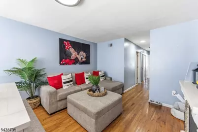 56 Vincent St, Newark, NJ 07105 - Photo 2