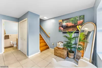 56 Vincent St, Newark, NJ 07105 - Photo 10