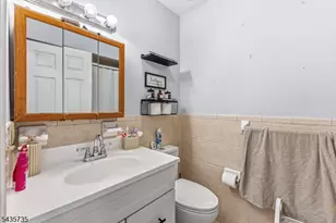 56 Vincent St, Newark, NJ 07105 - Photo 22