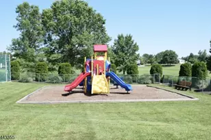 81 Canterberry Cir, Raritan Township, NJ 08822 - Photo 32