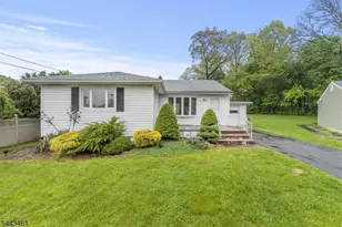 46 Daka Ct, Bloomfield, NJ 07003 - Photo 1