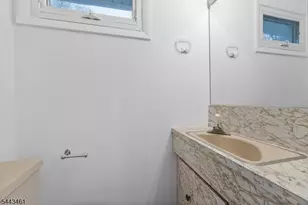 46 Daka Ct, Bloomfield, NJ 07003 - Photo 16