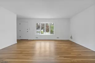 46 Daka Ct, Bloomfield, NJ 07003 - Photo 4