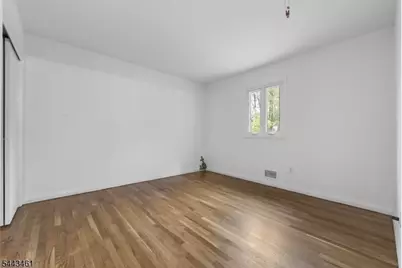 46 Daka Ct, Bloomfield, NJ 07003 - Photo 10