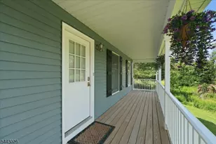 12 Mountain View St, Hamburg, NJ 07419 - Photo 6