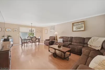 12 Mountain View St, Hamburg, NJ 07419 - Photo 8