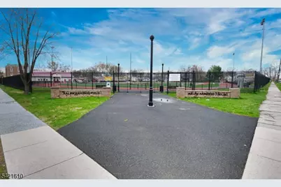 824 Chestnut St, Roselle, NJ 07203 - Photo 34