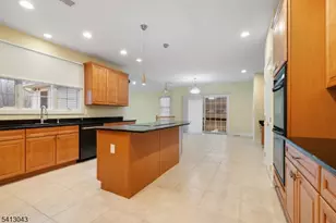 3 Manchur Ct, Raritan Township, NJ 08822 - Photo 20