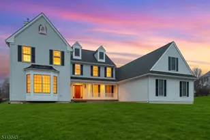 3 Manchur Ct, Raritan Township, NJ 08822 - Photo 2