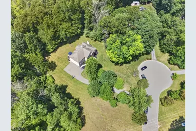 11 Whispering Woods Ln, Sparta Township, NJ 07871 - Photo 2