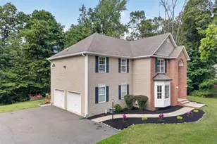 11 Whispering Woods Ln, Sparta Township, NJ 07871 - Photo 8
